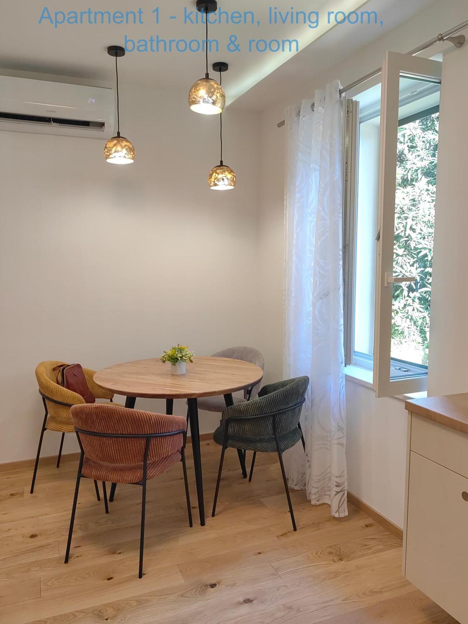 Relax And Enjoy Apartments Split Exterior foto