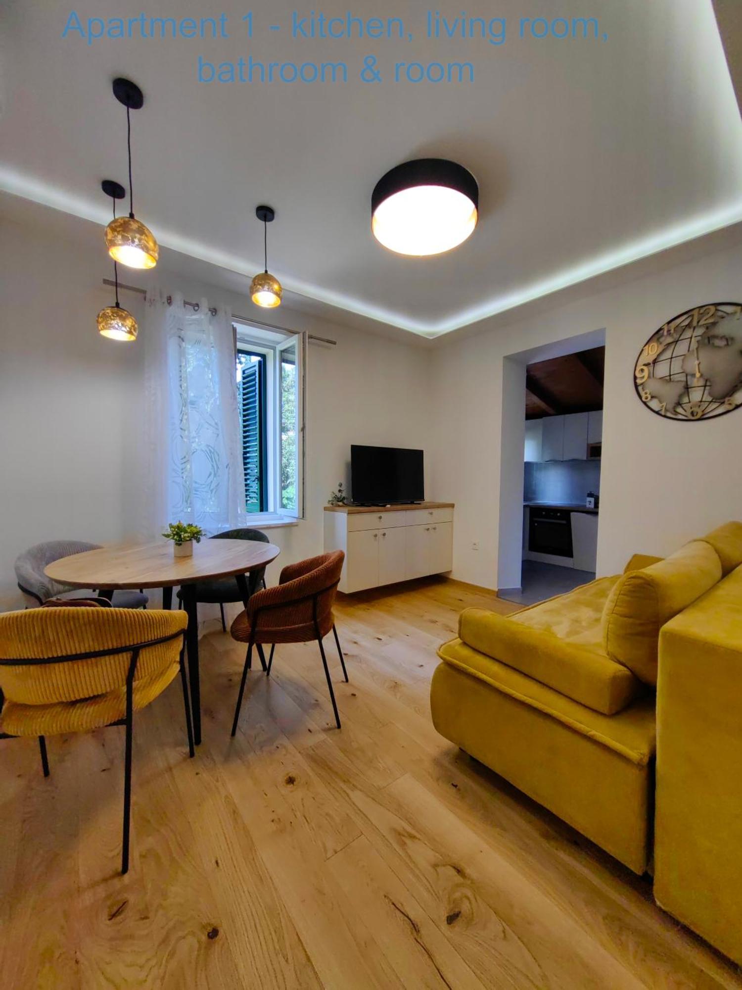 Relax And Enjoy Apartments Split Exterior foto