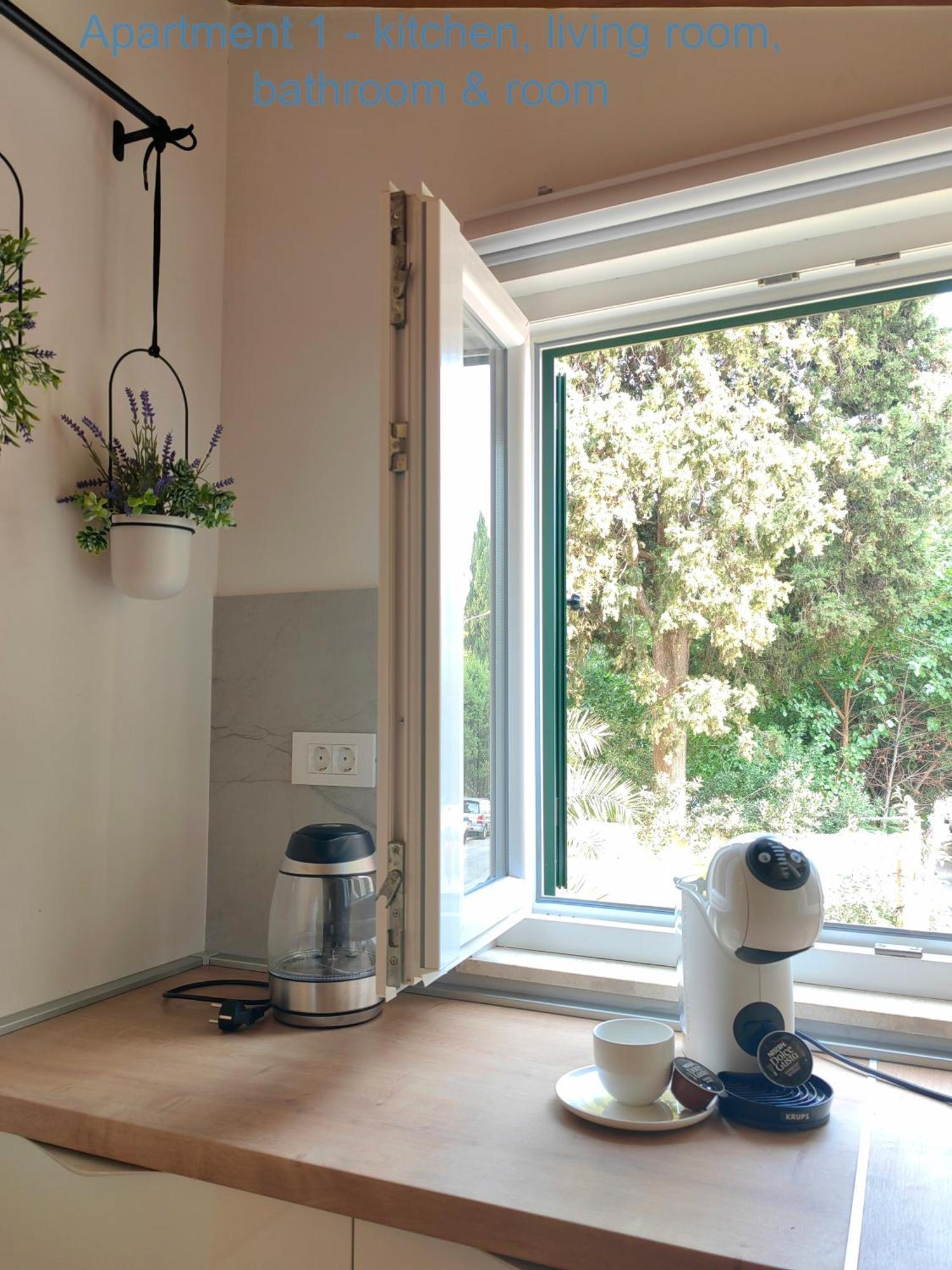 Relax And Enjoy Apartments Split Exterior foto